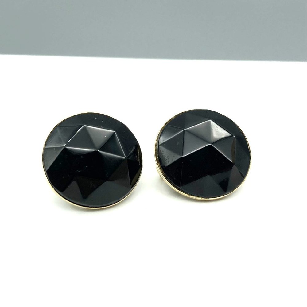 Vintage Faceted Glass Dome Earrings, Basic Black in Chic Gold Tone Clip Ons